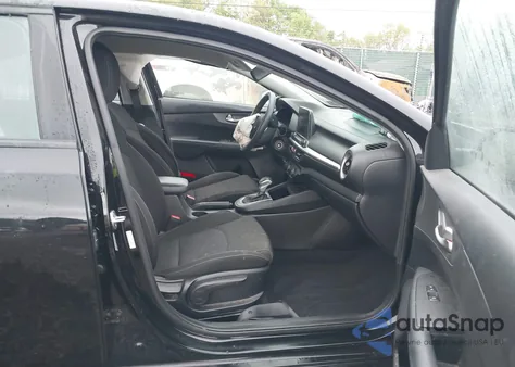 2021 Kia Forte Lxs из США, поврежденный, VIN 3KPF24AD9ME387965